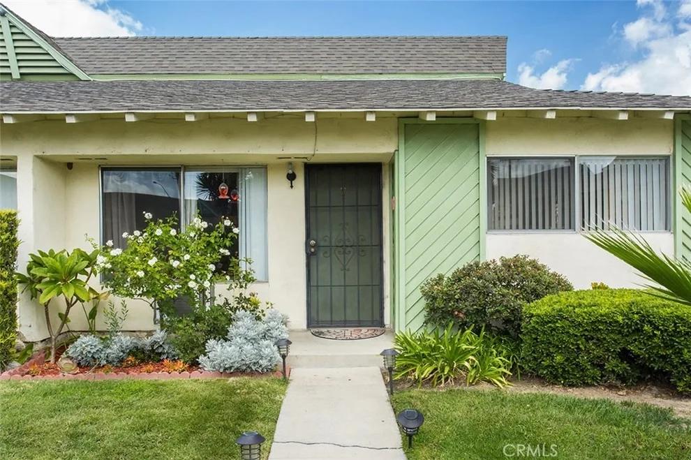 Unit for sale at 17121 Mcfadden Avenue, Tustin, CA 92780