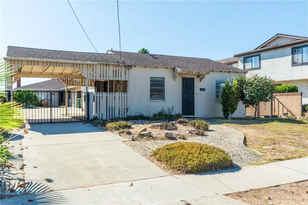 Unit for sale at 16023 S Manhattan Place, Gardena, CA 90247