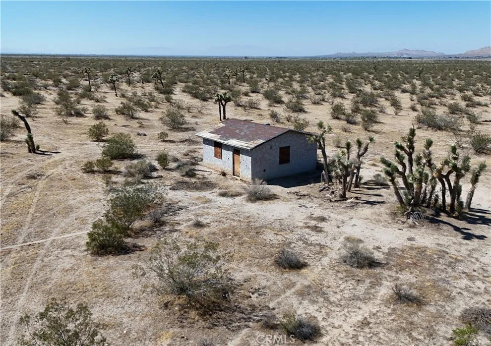 Unit for sale at 35805 165th Street E, Llano, CA 93544