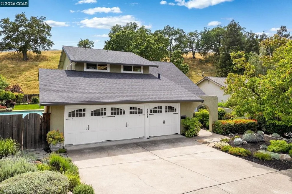 Unit for sale at 1957 Whitecliff Ct, Walnut Creek, CA 94596