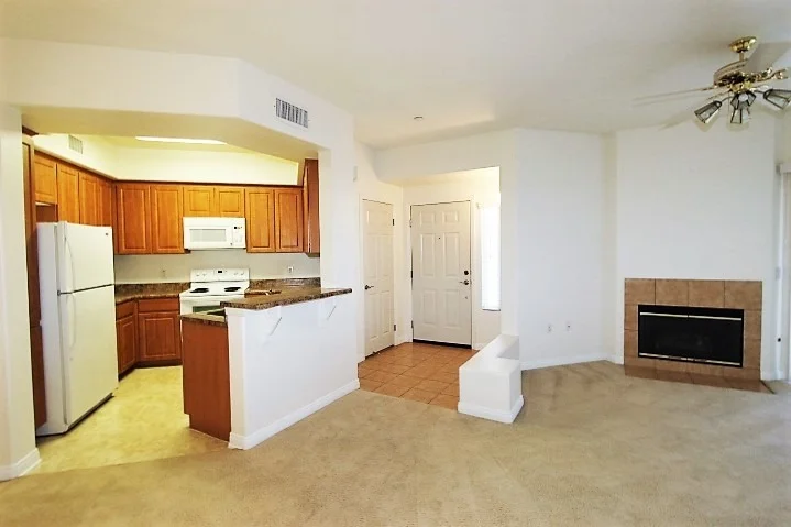 Unit for sale at 2707 Lake Pointe, Spring Valley, CA 91977