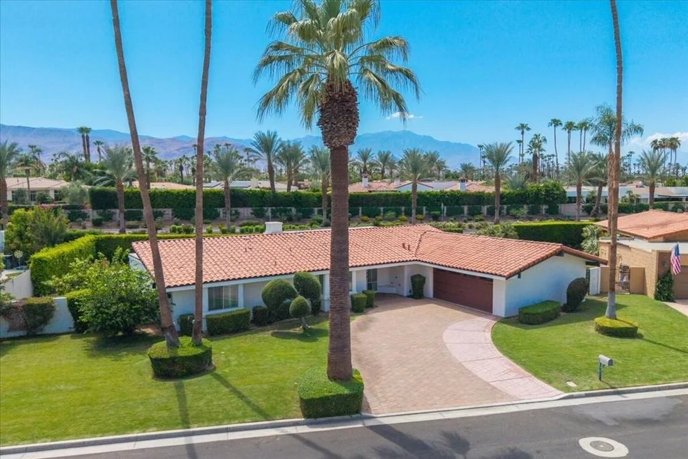 Unit for sale at 45595 ViA Corona, Indian Wells, CA 92210