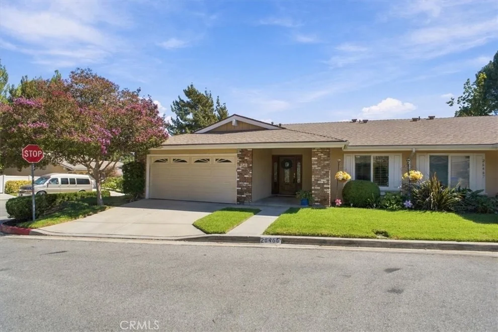 Unit for sale at 26465 Fairway, Newhall, CA 91321