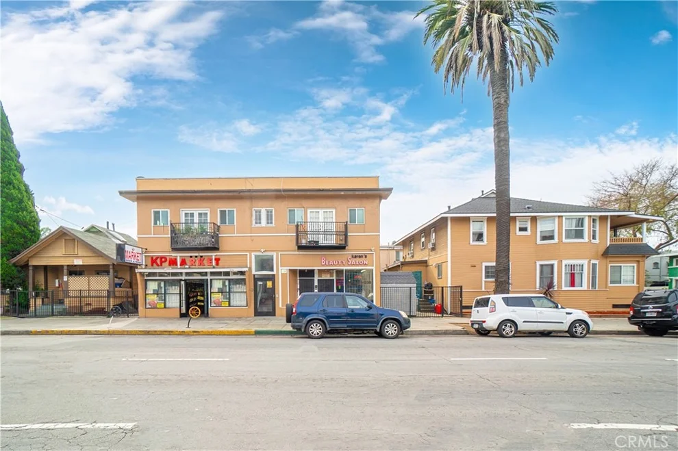 Unit for sale at 406 E 7th, Long Beach, CA 90813