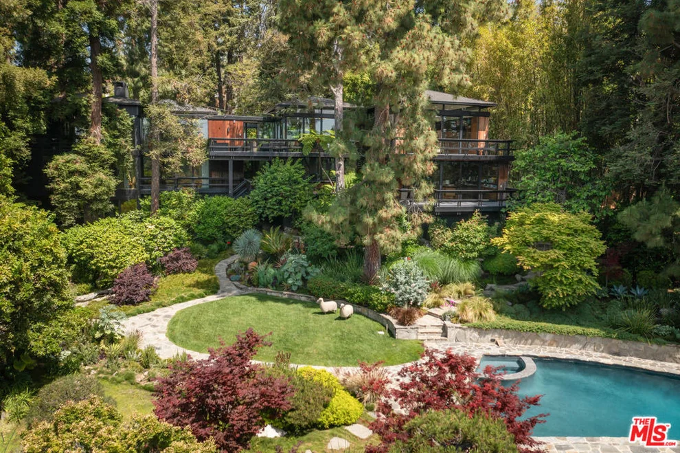 Unit for sale at 900 Napoli Drive, Pacific Palisades, CA 90272