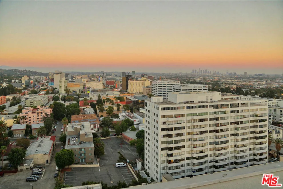 Unit for sale at 7250 Franklin Avenue, Los Angeles, CA 90046