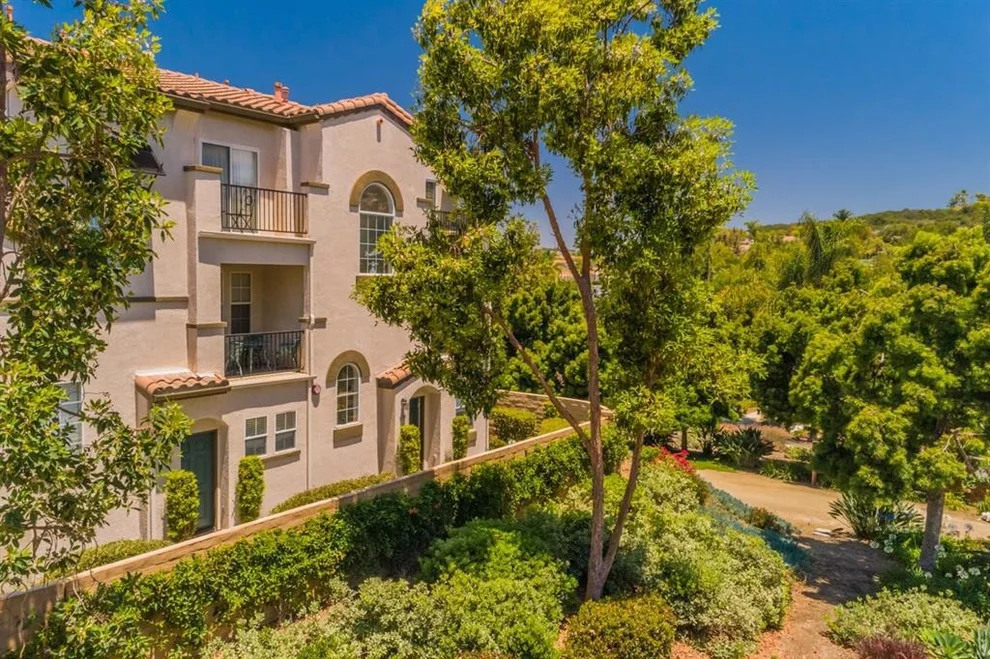 Unit for sale at 3156 Via Puerta, Carlsbad, CA 92009