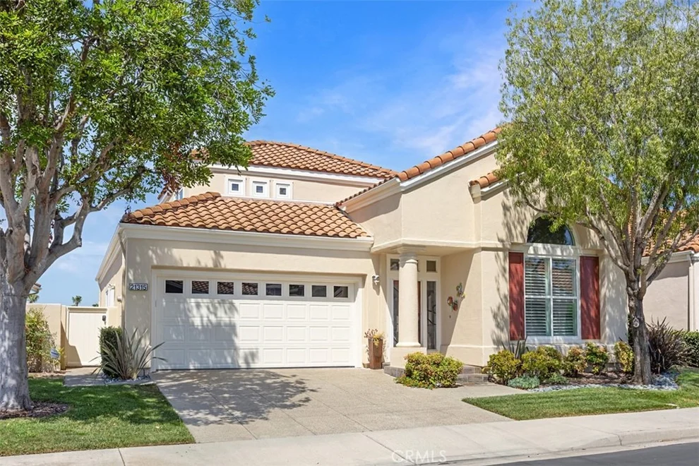 Unit for sale at 21315 Amora, Mission Viejo, CA 92692