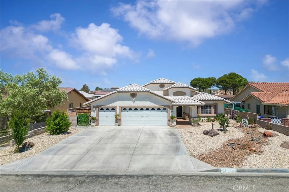 Unit for sale at 14576 Mast Lane, Helendale, CA 92342