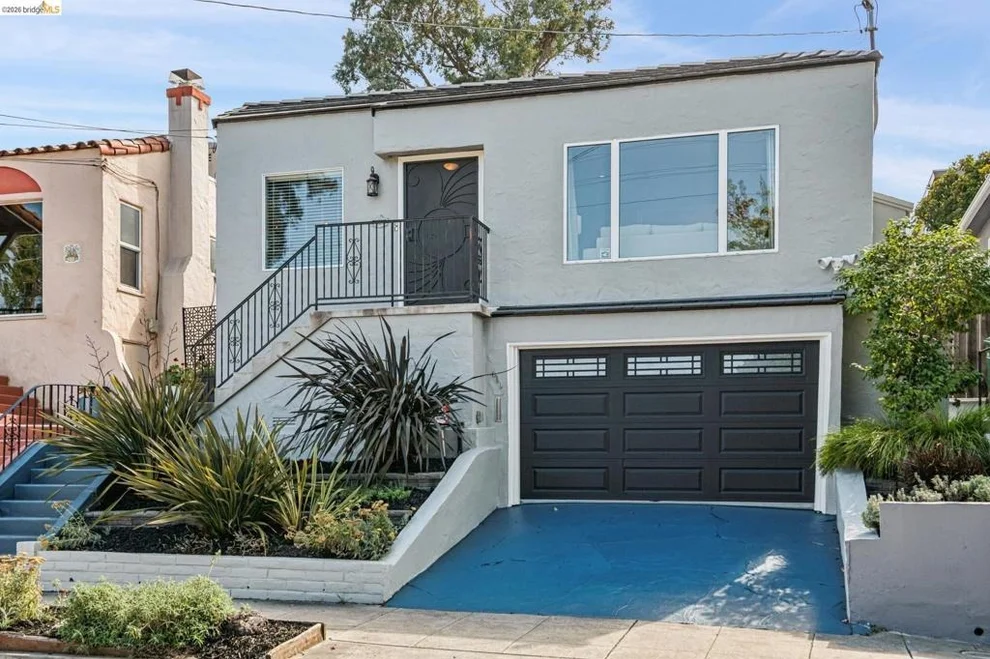 Unit for sale at 4001 Nevil St, Oakland, CA 94601