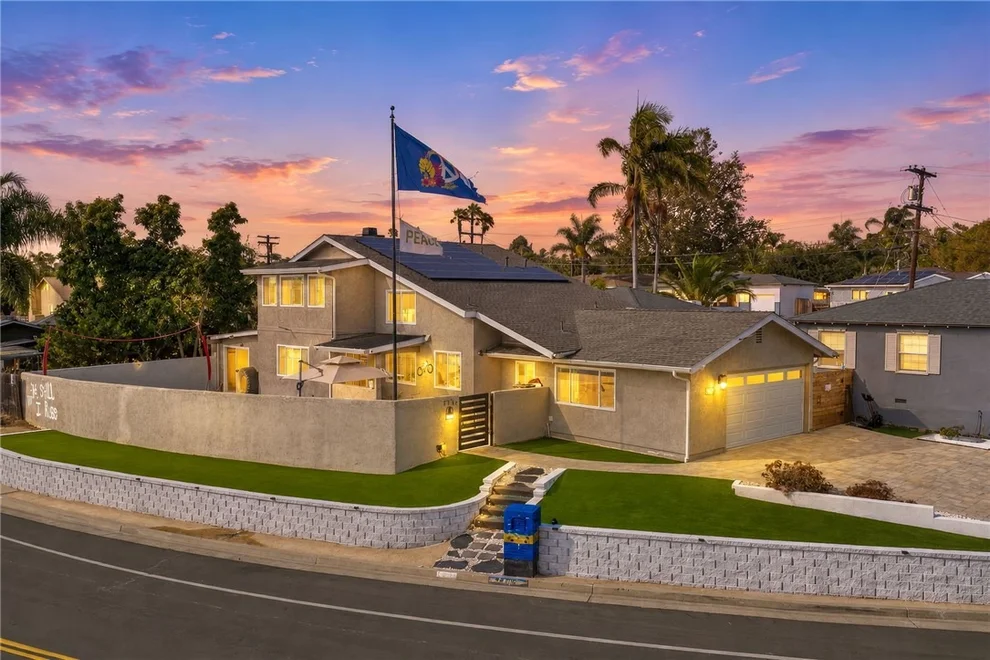 Unit for sale at 1716 Soto Street, Oceanside, CA 92054
