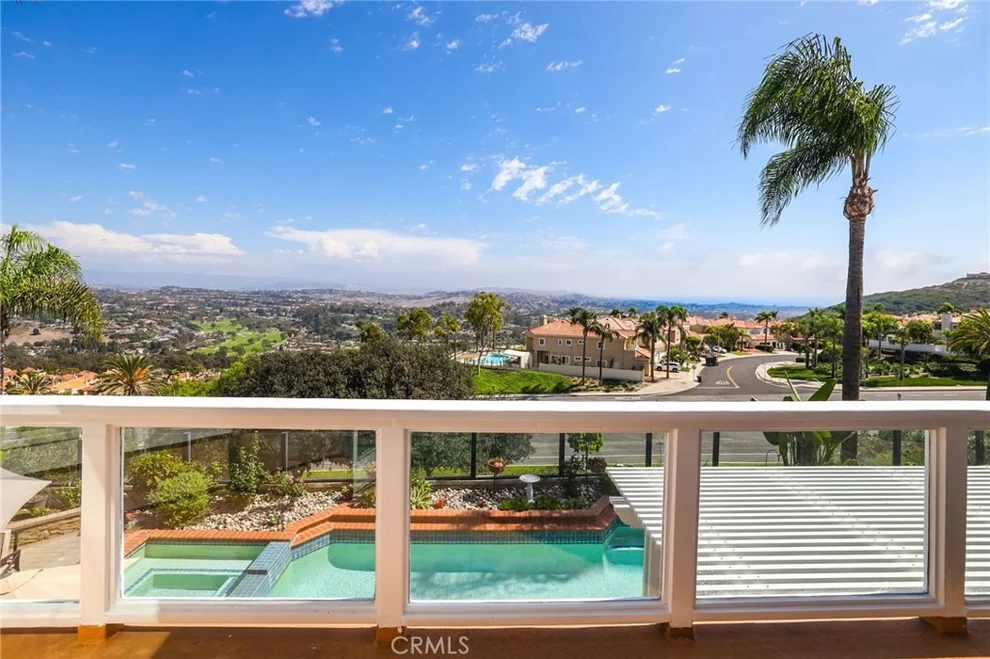 Unit for sale at 30602 La Vue, Laguna Niguel, CA 92677