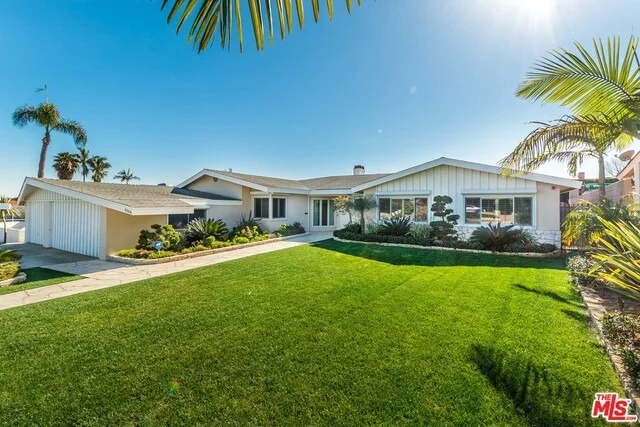Unit for sale at 4304 OLYMPIAD Drive, View Park, CA 90043