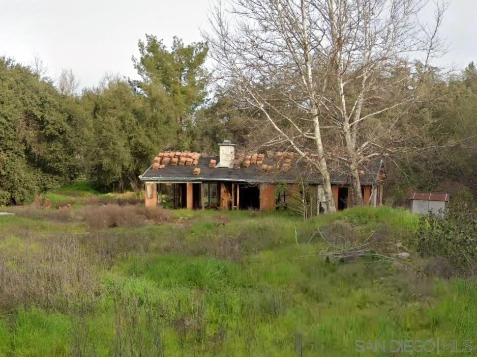 Unit for sale at 865 N Glen Oaks Dr, Alpine, CA 91901