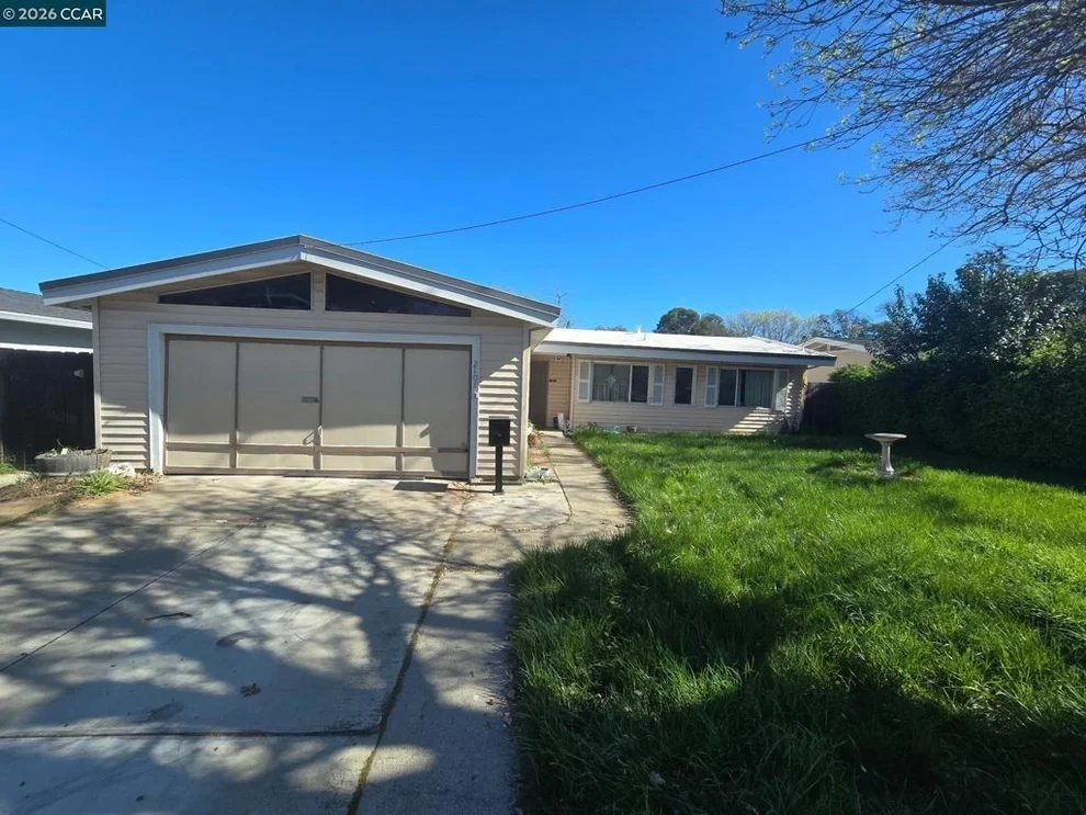 Unit for sale at 2108 Roskelley Dr, Concord, CA 94519