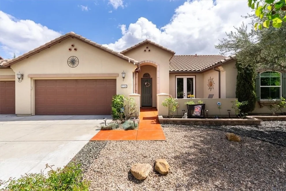 Unit for sale at 204 Victoria Court, Paso Robles, CA 93446