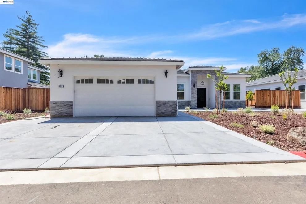 Unit for sale at 5210 Shirehills Lane, Carmichael, CA 95608