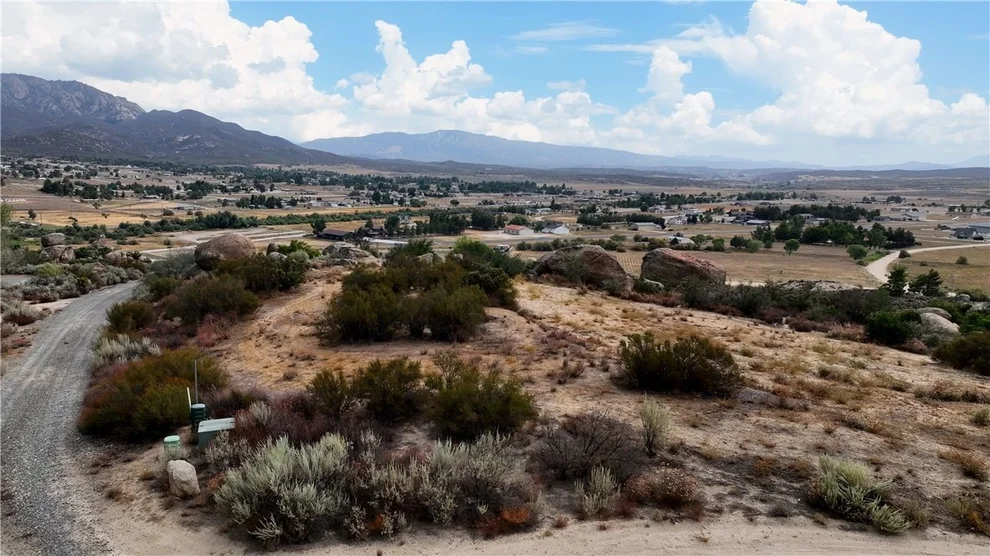 Unit for sale at 654 Skyview Way, Aguanga, CA 92536