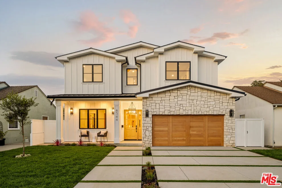 Unit for sale at 8346 Mcconnell, Westchester, CA 90045