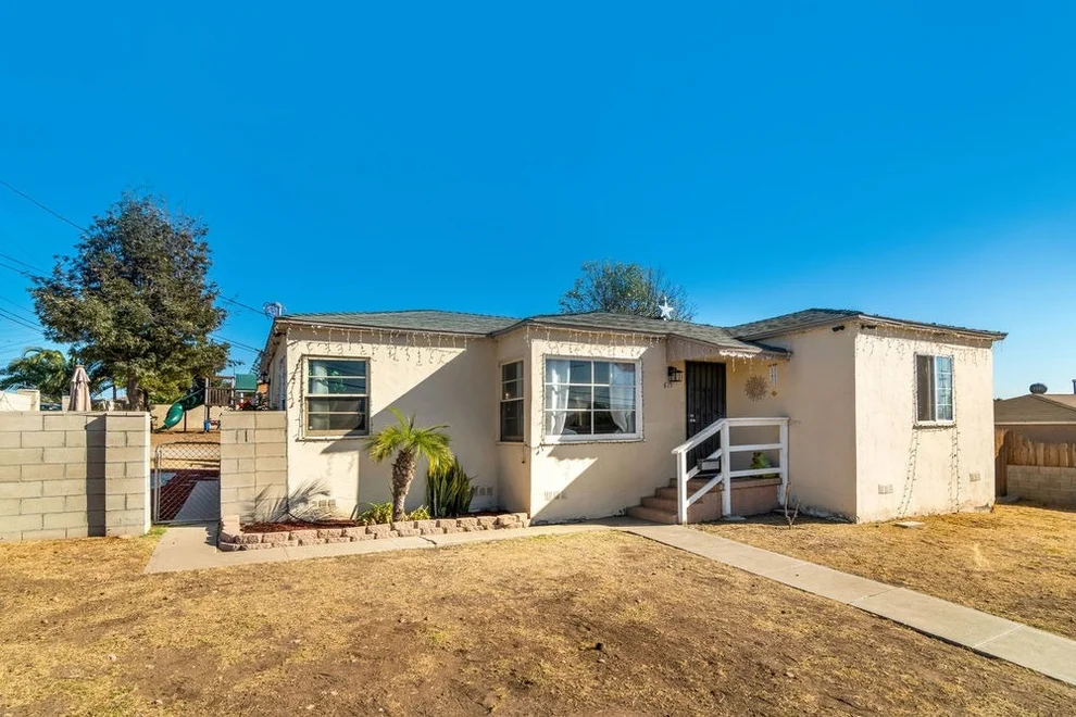 Unit for sale at 615 S Harbison Ave, National City, CA 91950