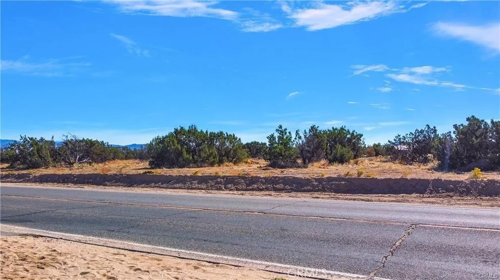 Unit for sale at 0 El Centro Road, Oak Hills, CA 92344