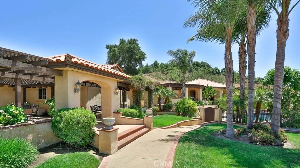 Unit for sale at 24922 Terreno Drive, Temecula, CA 92590