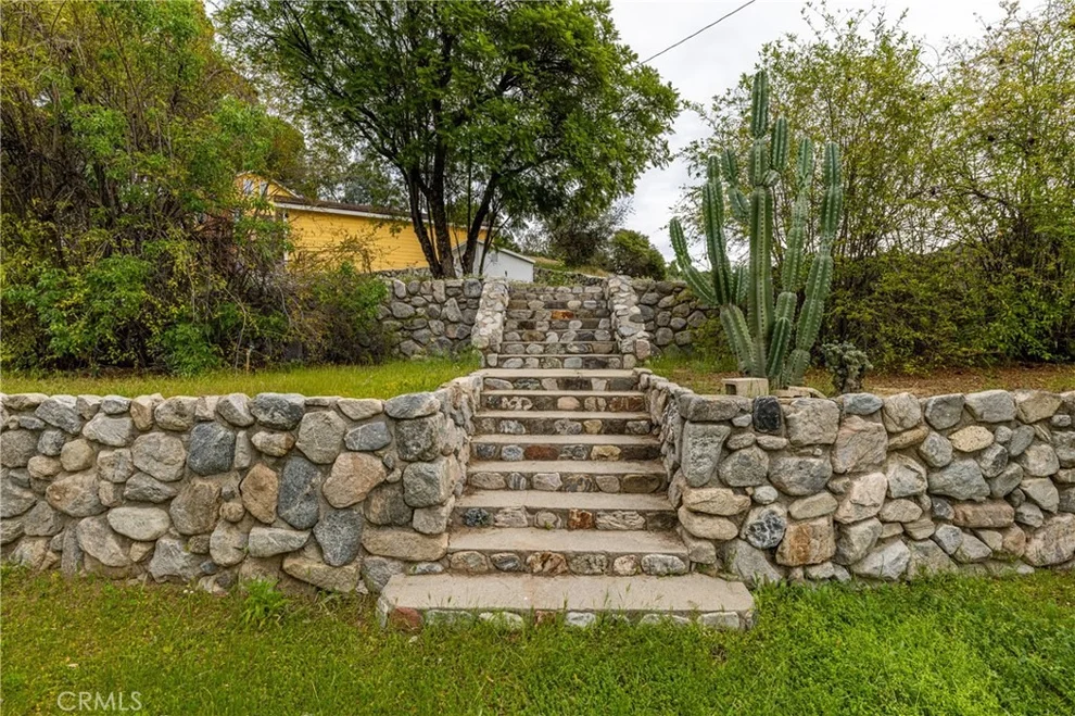 Unit for sale at 7444 Tranquil Drive, Tujunga, CA 91042