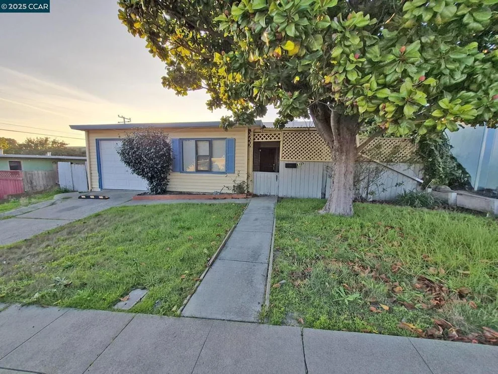 Unit for sale at 3135 Alta Mira Dr, Richmond, CA 94806