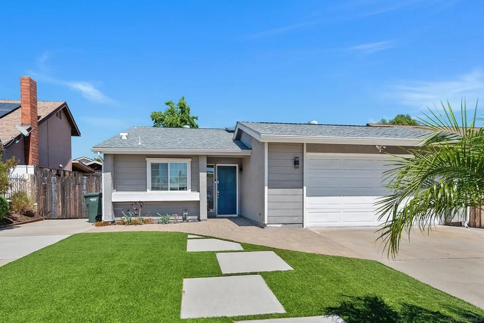 Unit for sale at 13363 Via Mark, Poway, CA 92064