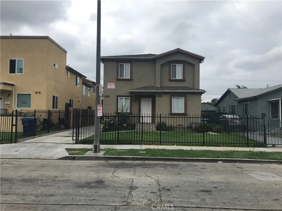 Unit for sale at 346 348 E 105th Street, Los Angeles, CA 90003