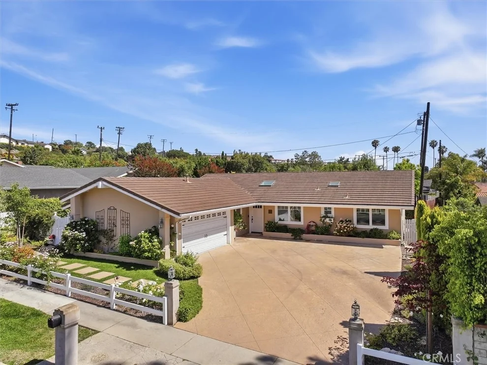 Unit for sale at 6520 Monero Drive, Rancho Palos Verdes, CA 90275