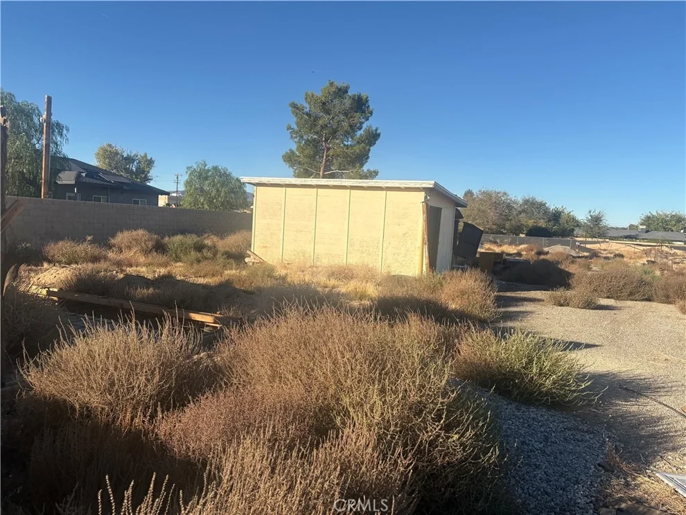Unit for sale at 43029 7th Street E, Lancaster, CA 93535