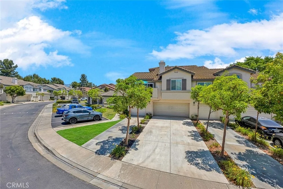 Unit for sale at 7824 E Horizon View, Anaheim Hills, CA 92808