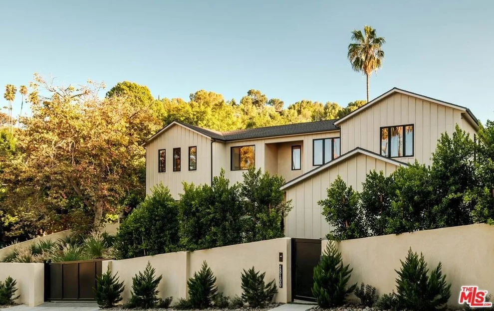 Unit for sale at 18100 Karen Drive, Los Angeles, CA 91356