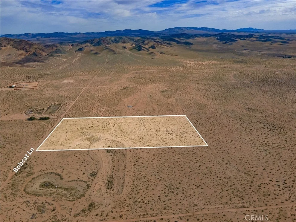 Unit for sale at 123 Bobcat Lane, Newberry Springs, CA 92365