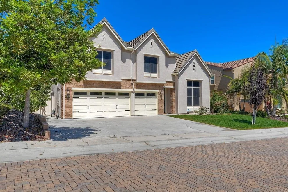Unit for sale at 629 Amarra Lane, Vista, CA 92083