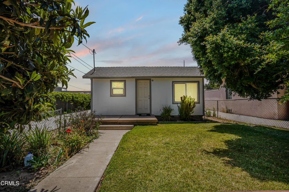 Unit for sale at 334 S 8th Street, Santa Paula, CA 93060