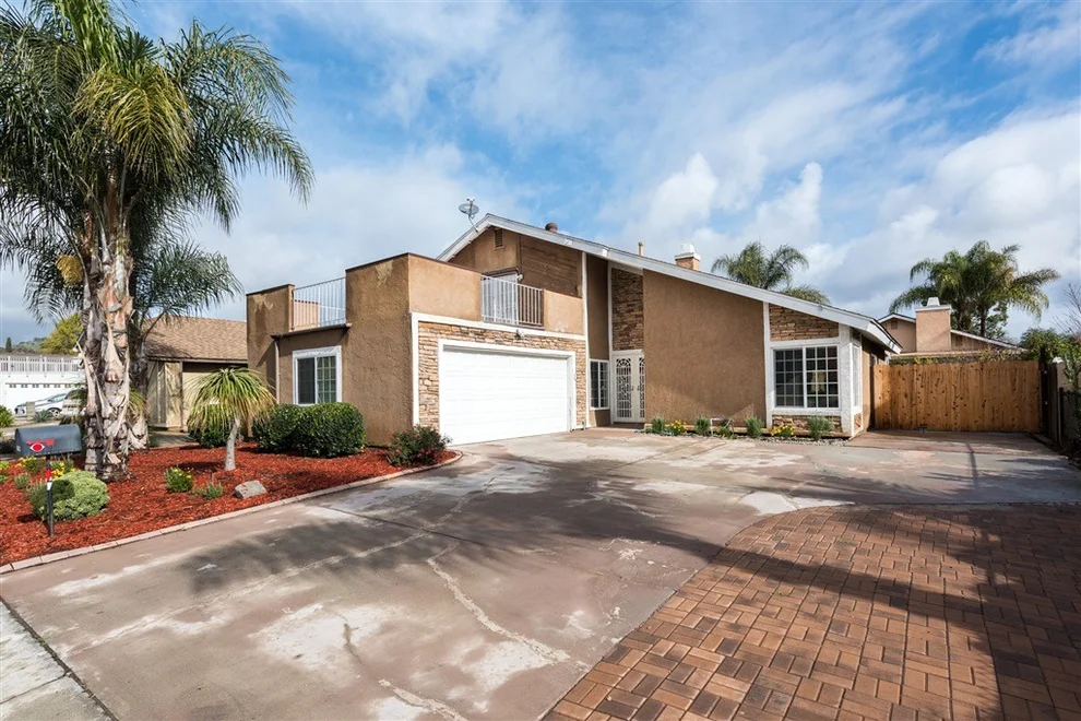 Unit for sale at 1056 N Ash St, Escondido, CA 92027