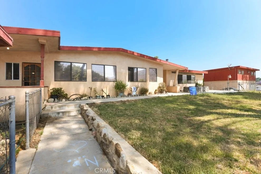 Unit for sale at 2464 Corona Avenue, Norco, CA 92860