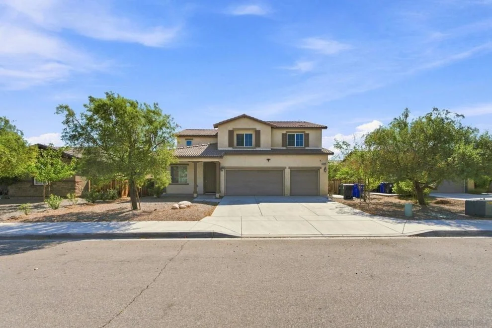 Unit for sale at 14195 Sun Valley, Adelanto, CA 92301