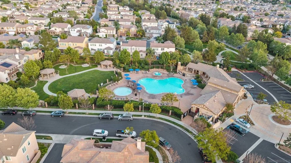 Unit for sale at 45733 Sierra Court, Temecula, CA 92592