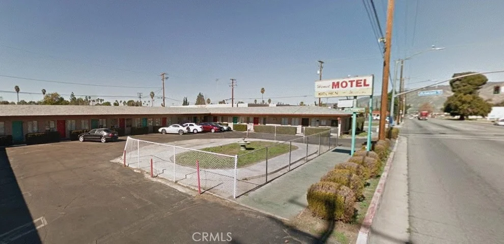 Unit for sale at 475 N San Jacinto, Hemet, CA 92543