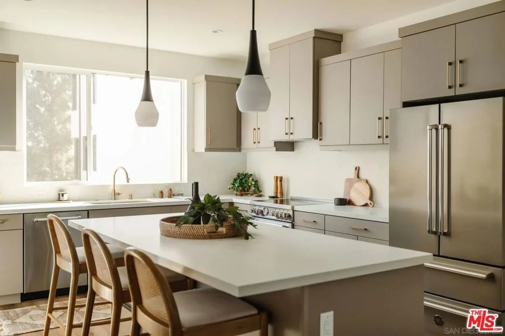 Unit for sale at 3859 N Riley Lane, Los Angeles, CA 90065