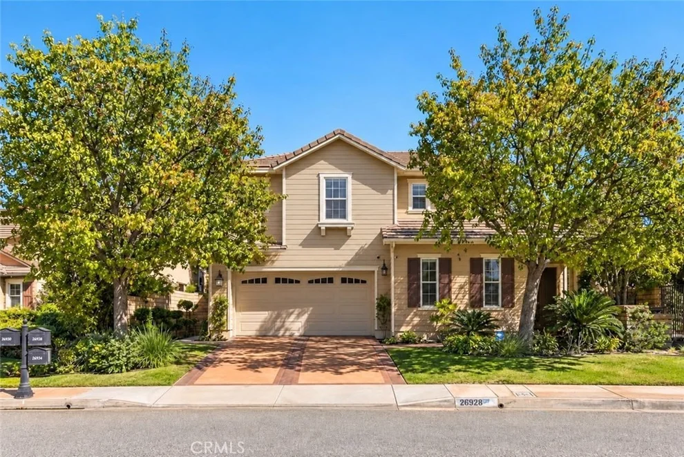 Unit for sale at 26928 Redwood Bluff, Valencia, CA 91381