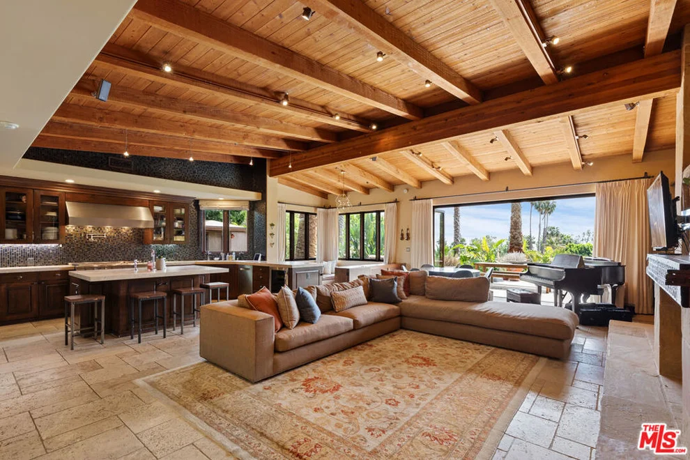 Unit for sale at 27409 Pacific Coast Highway, Malibu, CA 90265