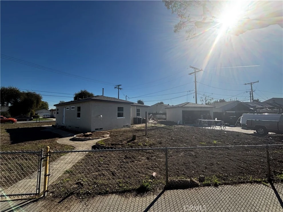 Unit for sale at 2967 Canal Avenue, Long Beach, CA 90810