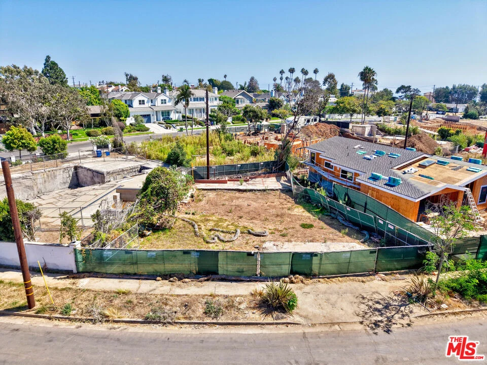 Unit for sale at 550 Muskingum Place, Los Angeles, CA 90272