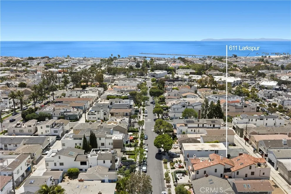Unit for sale at 611 Larkspur, Corona Del Mar, CA 92625