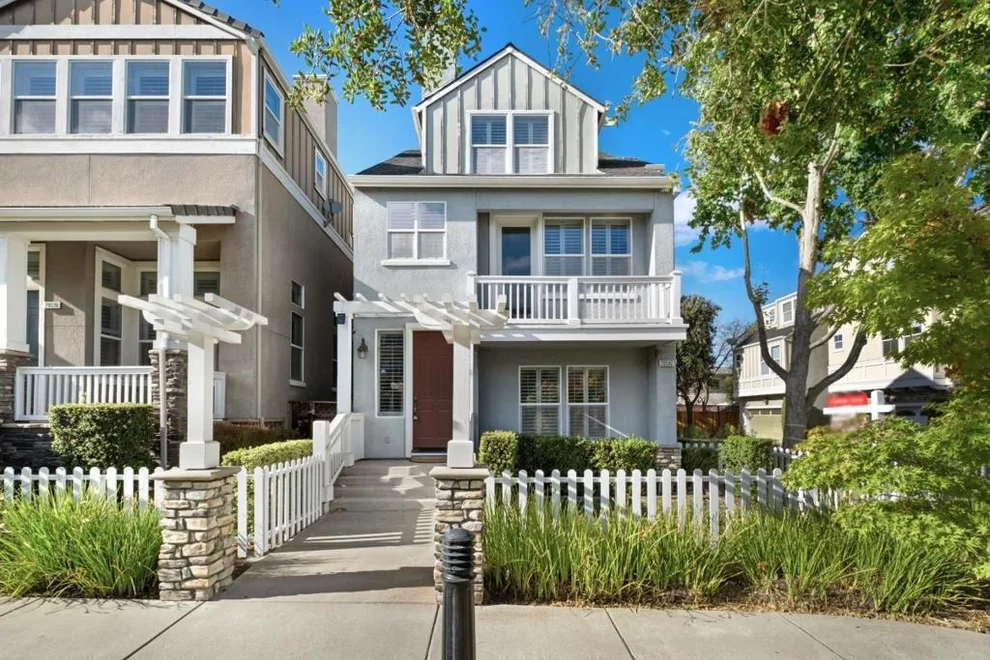 Unit for sale at 20582 Murano Circle, Cupertino, CA 95014