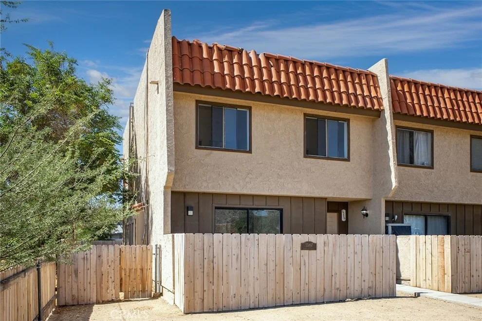 Unit for sale at 55897 Santa Fe, Yucca Valley, CA 92284